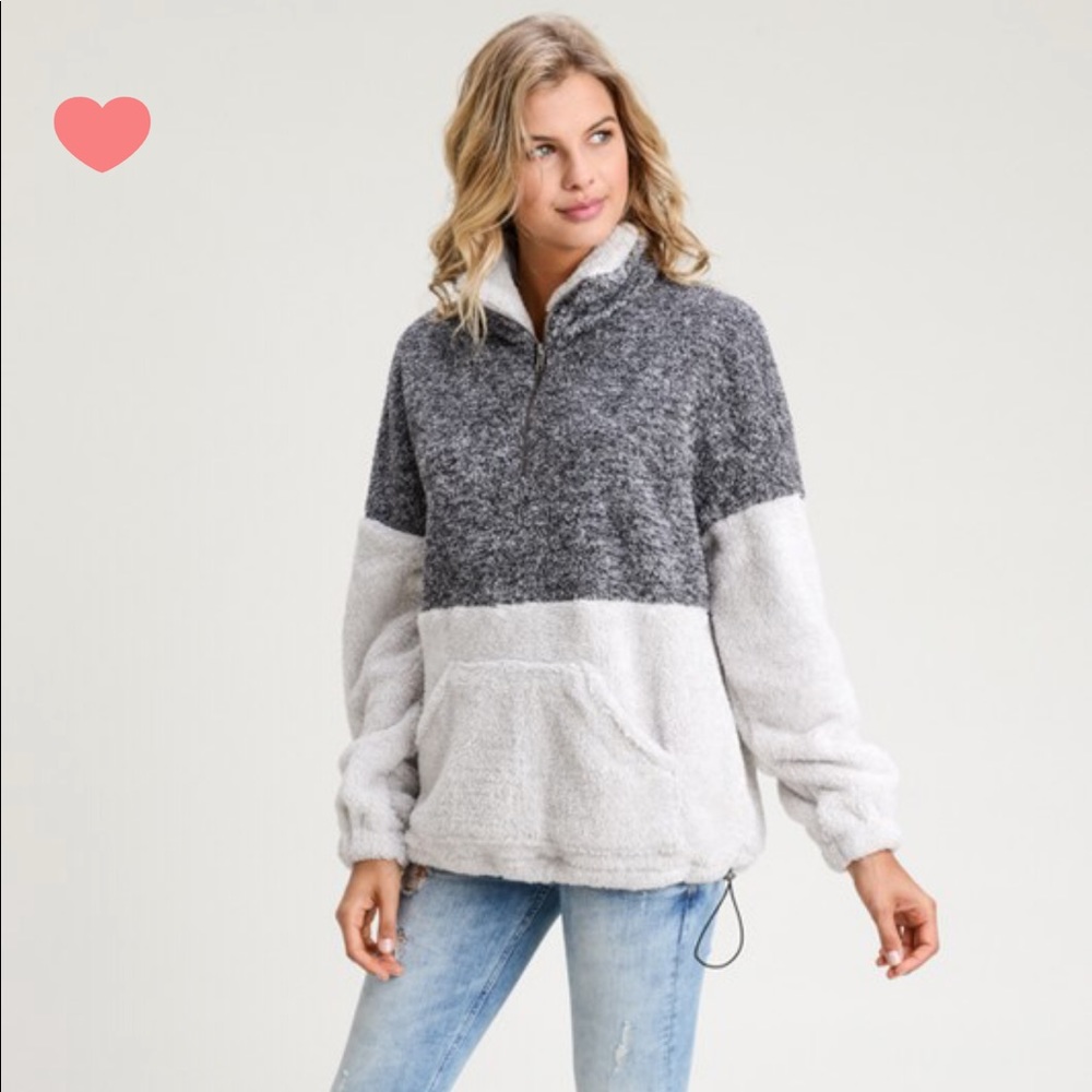 Two Tone Fuzzy Pull Over - Picture 3 of 6